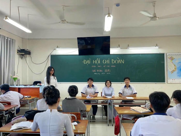 ảnh trang trí bảng đại hội chi đoàn đẹp chất
