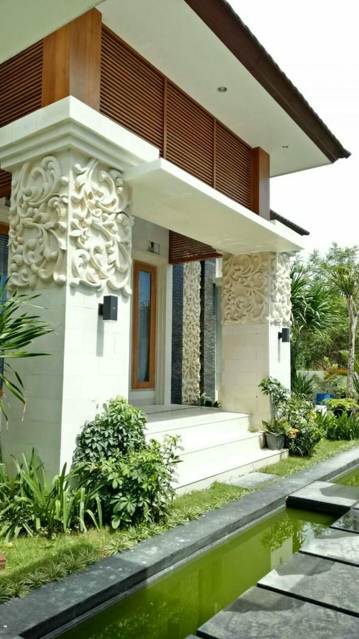 anh trang tri cot vuong truoc nha