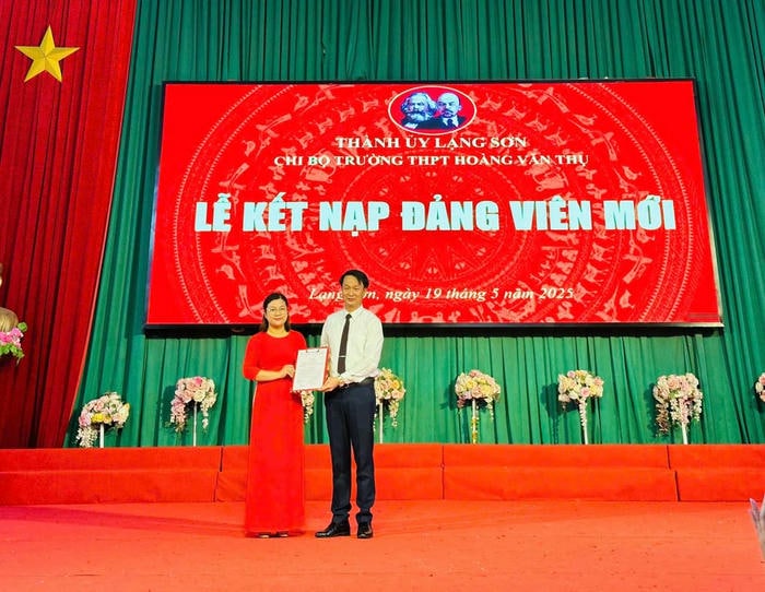ảnh trang trí lễ kết nạp đảng mới nhất đẹp nhất