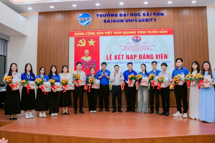 ảnh trang trí lễ kết nạp đảng mới nhất đẹp