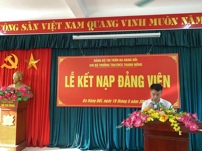 ảnh trang trí lễ kết nạp đảng mới nhất đơn giản