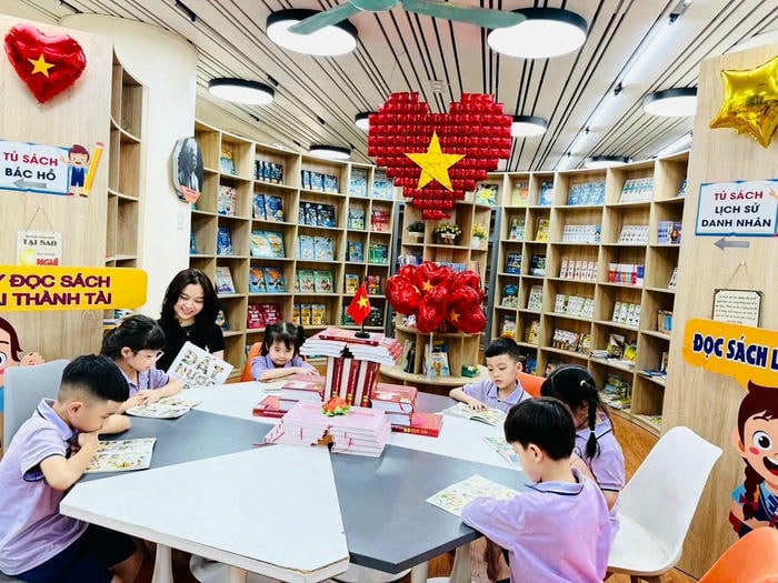 ảnh trang trí lớp học tiểu học siêu đáng yêu