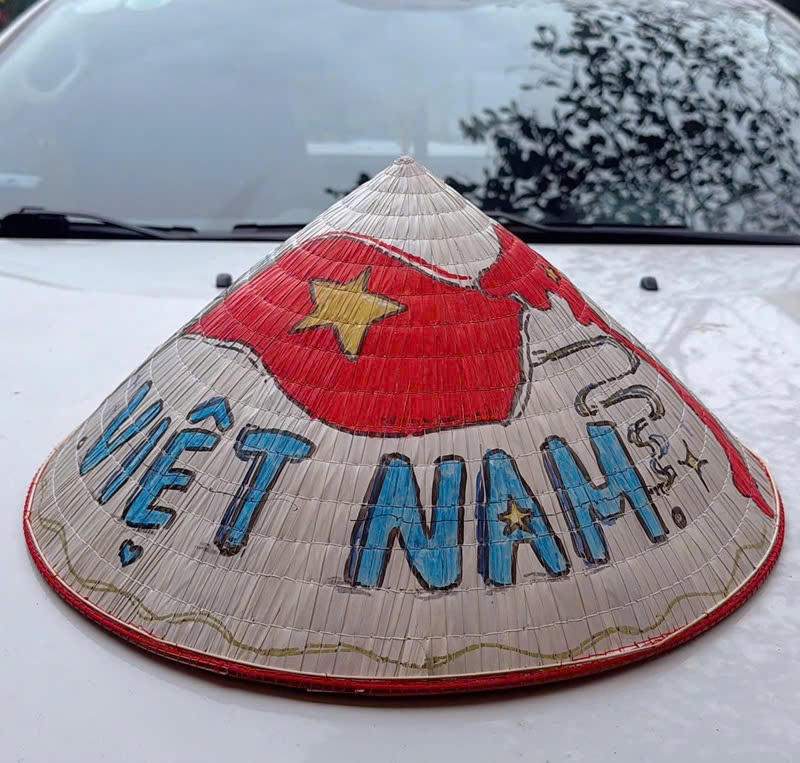 ảnh trang trí nón lá đẹp