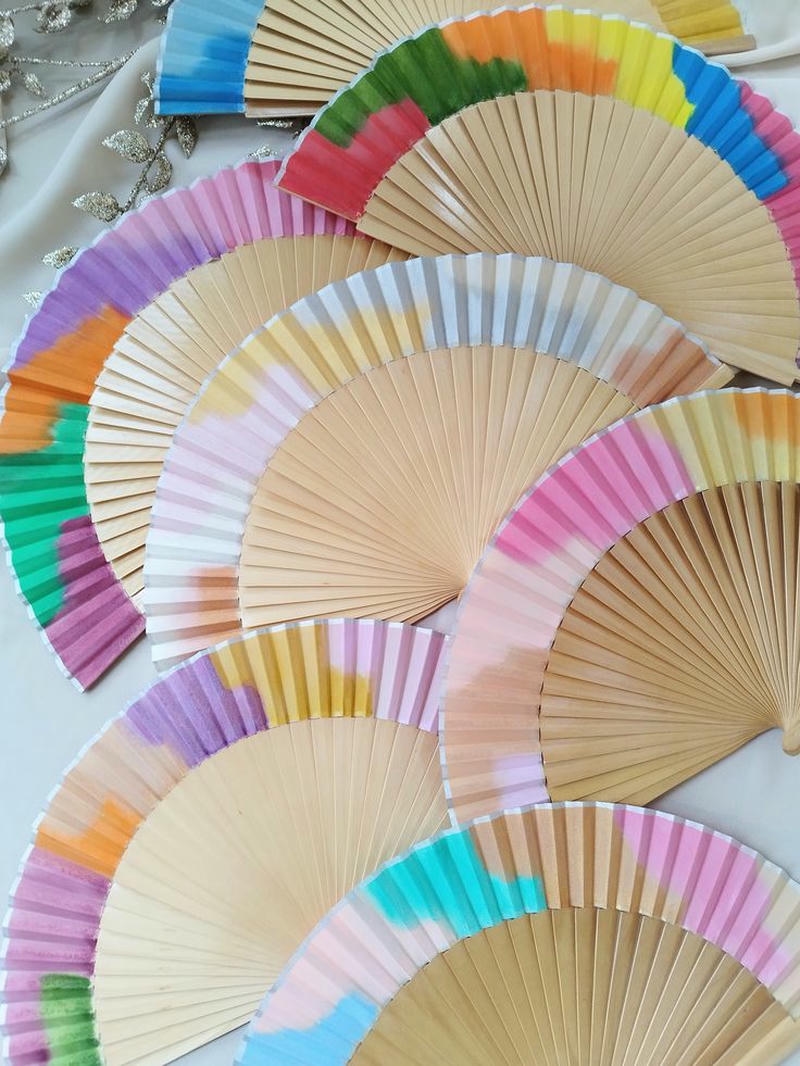 ảnh trang trí quạt viền quạt