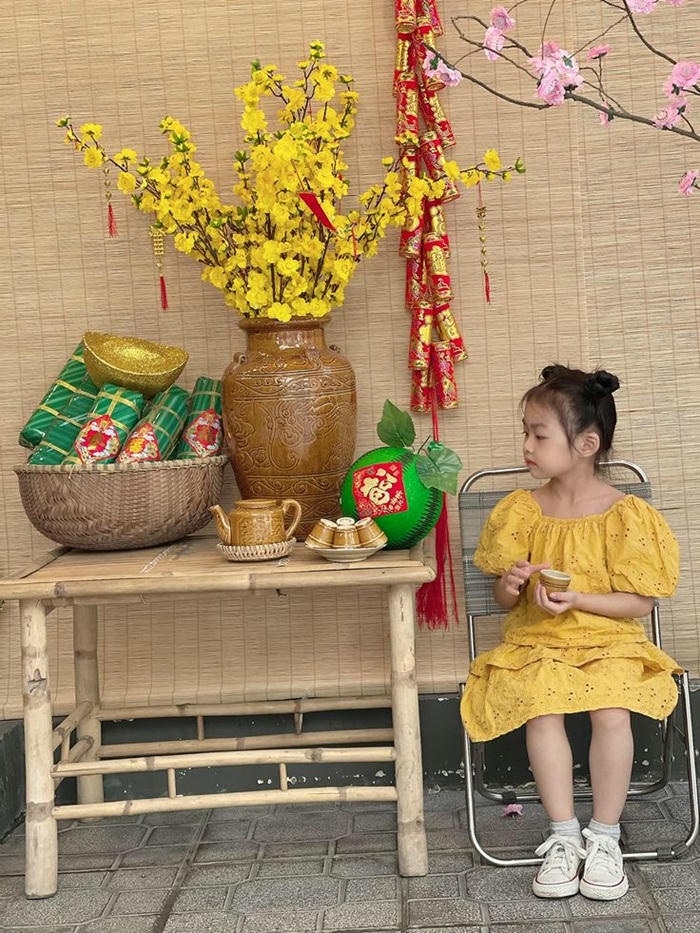 hình ảnh trang trí cây mai đơn giản