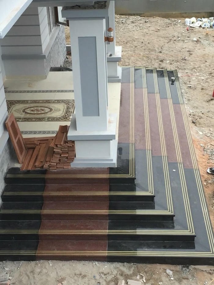 hình ảnh trang trí cột vuông trước nhà siêu đẹp