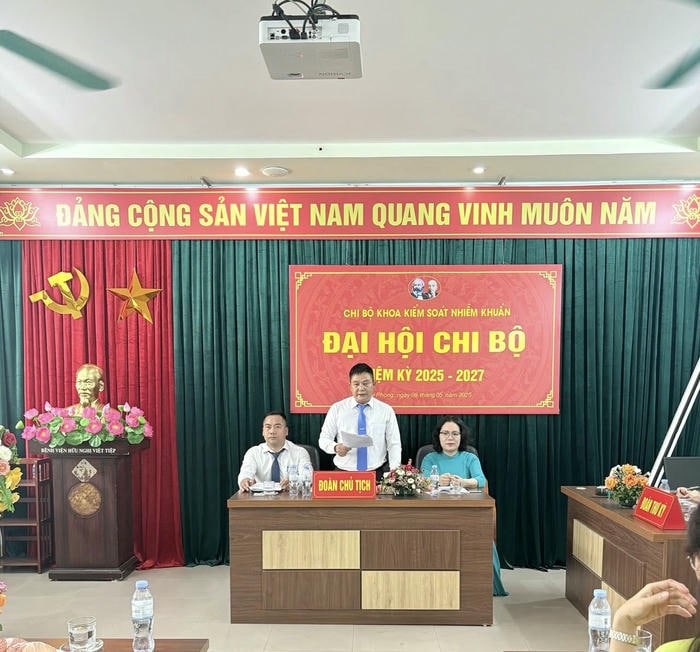 hình ảnh trang trí đại hội chi bộ đẹp