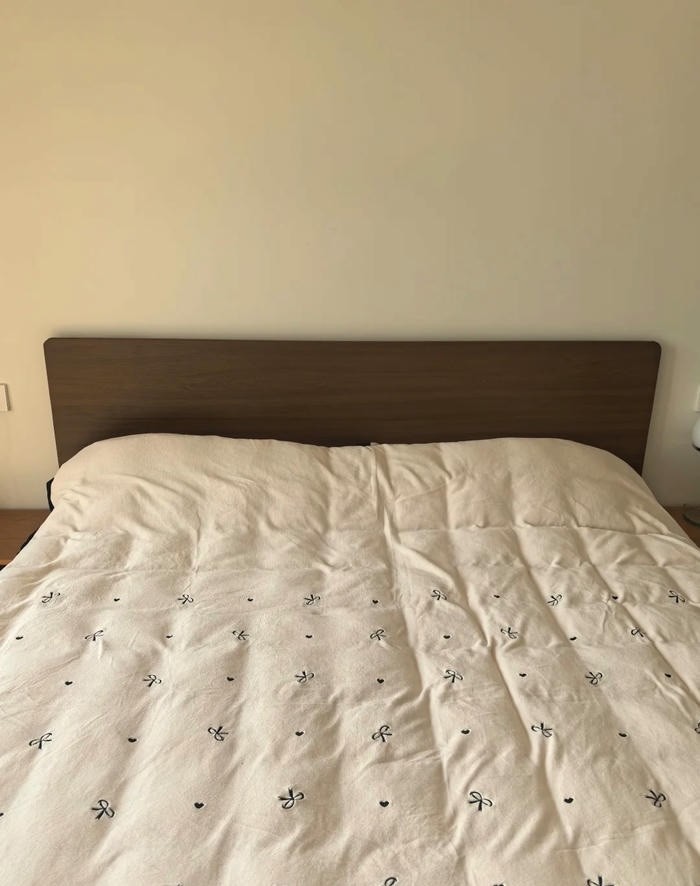 hình ảnh trang trí đầu giường đẹp