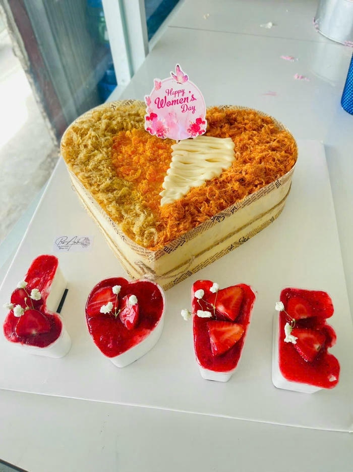 hình trang trí bánh bông lan trứng muối đẹp nhất