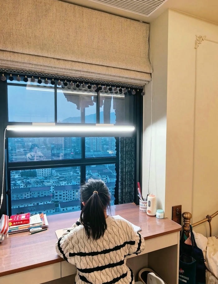 hình trang trí cửa sổ cực đẹp