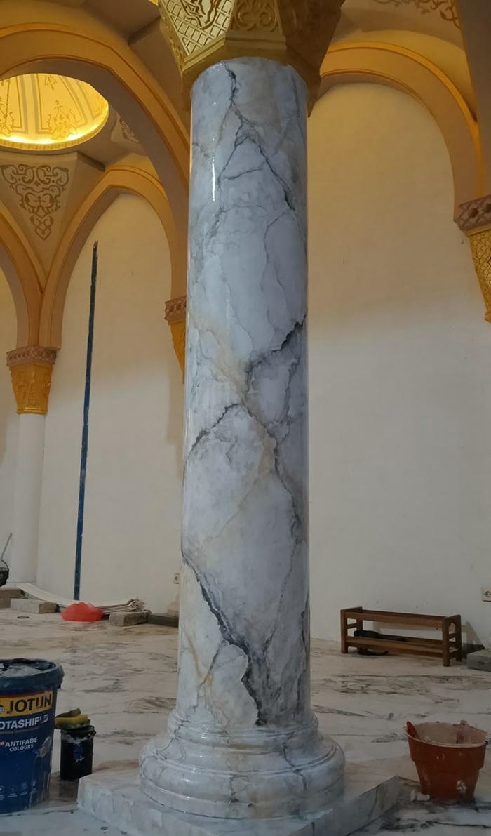 mẫu trang trí cột vuông trước nhà đẹp
