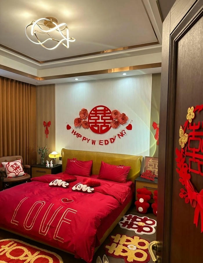 mẫu trang trí giường cưới xinh