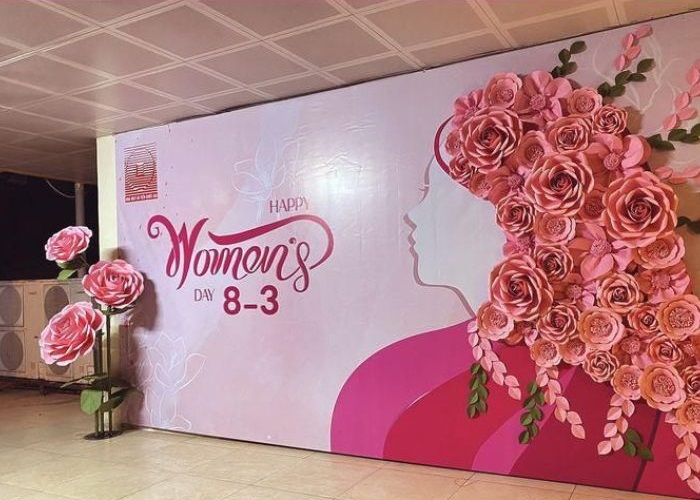 trang trí 8.3 đẹp