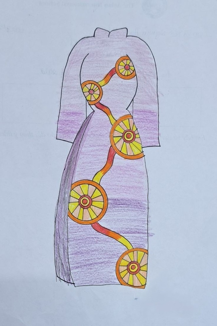 trang trí áo dài vẽ tay