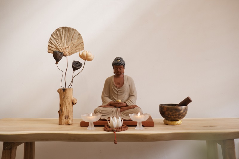 trang trí bàn thờ phật đơn giản