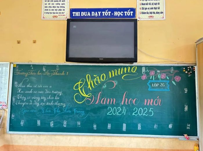 trang trí bảng chào mừng năm học mới siêu ngầu