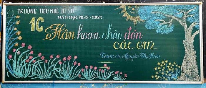 trang trí bảng khai giảng xinh