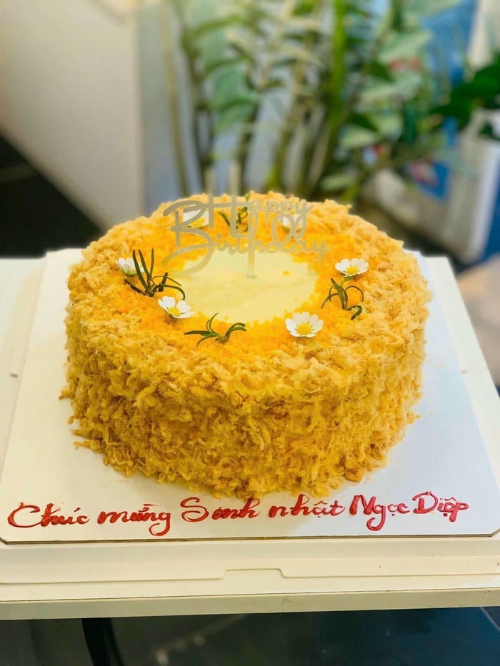 trang trí bánh bông lan trứng muối đơn giản
