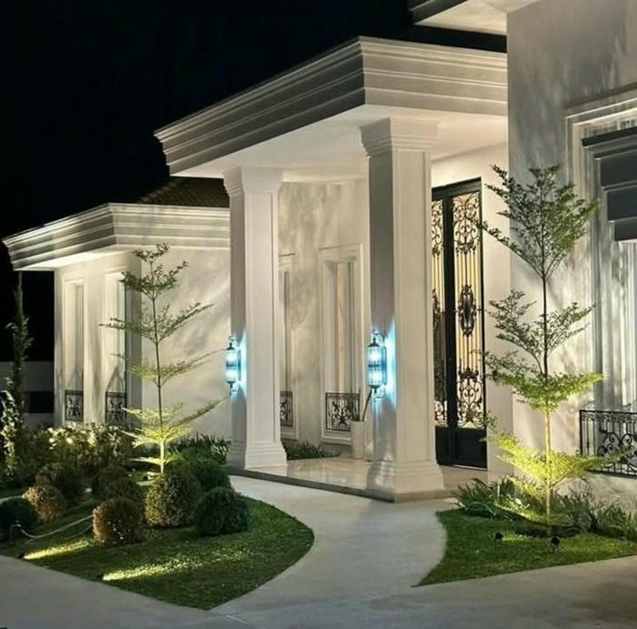 trang trí cột vuông trước nhà cực đẹp