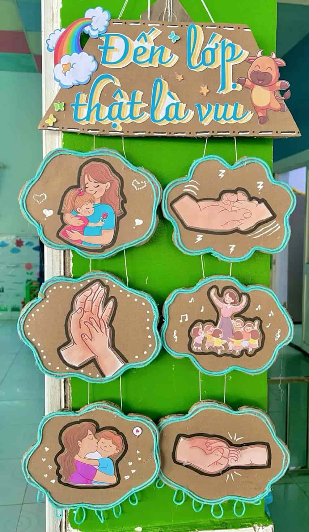 trang trí cửa lớp học