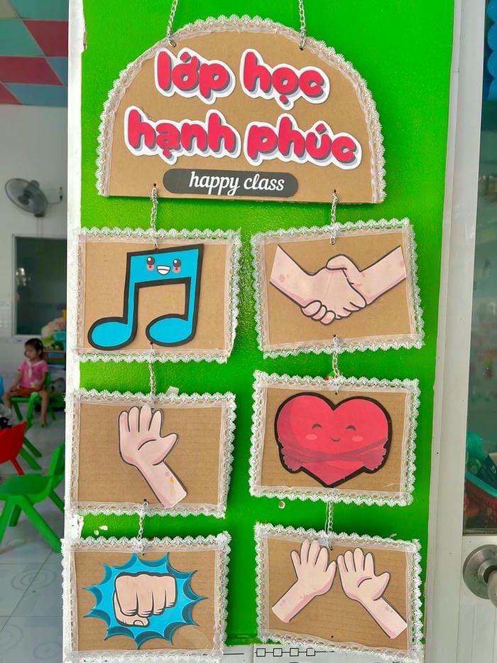 trang trí cửa lớp mầm non đẹp
