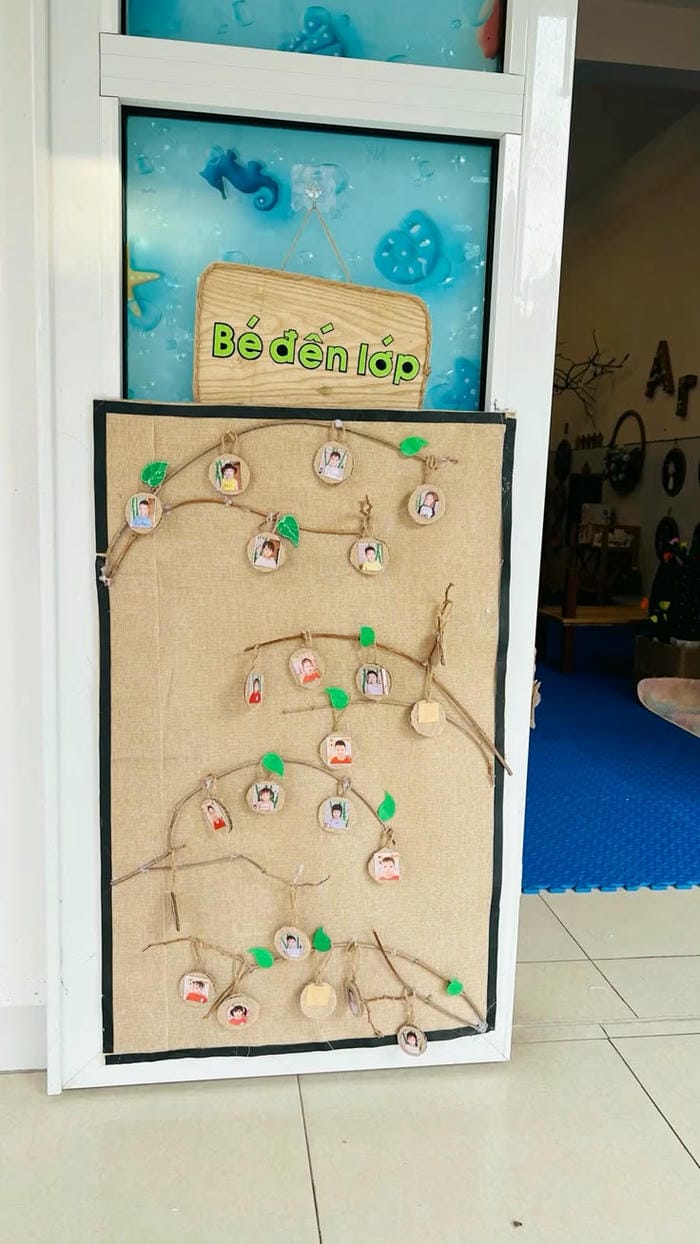 trang trí cửa lớp mầm non