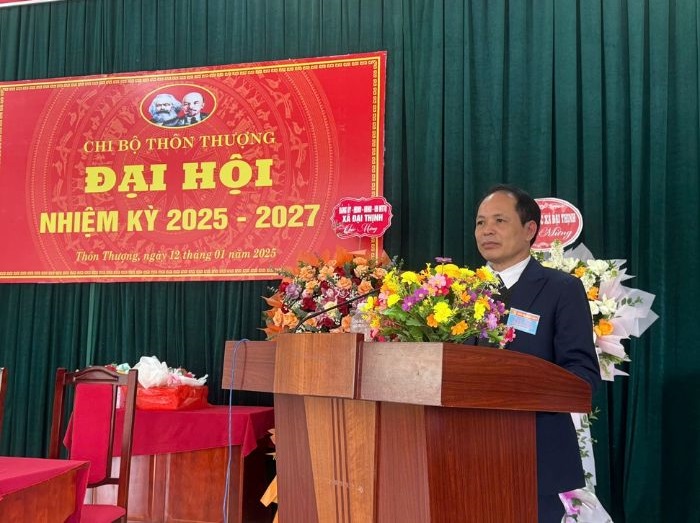 trang trí đại hội chi bộ cực đơn giản