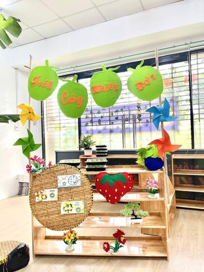 trang trí gian hàng hội chợ học sinh siêu dễ thương