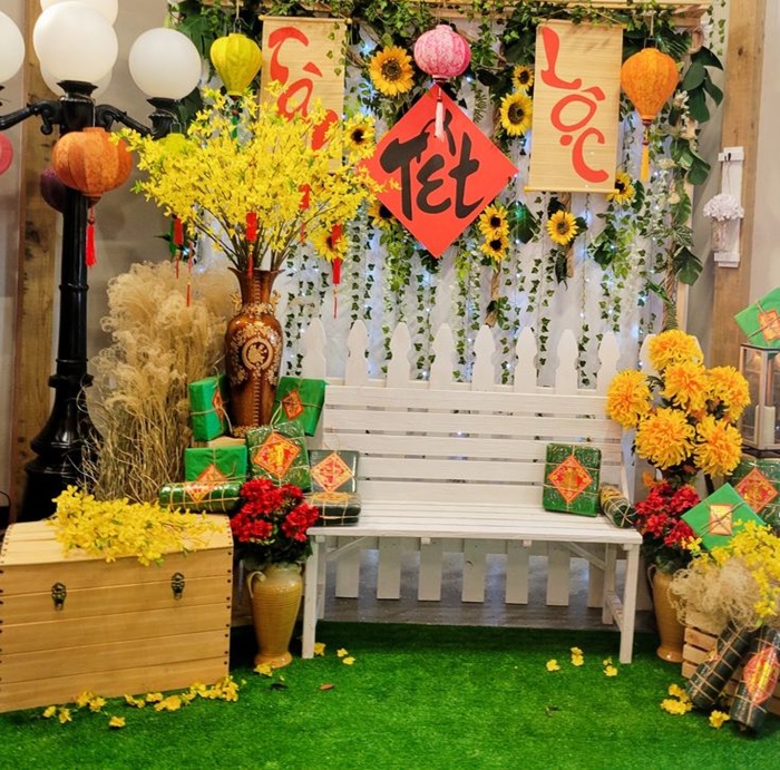 trang trí gian hàng tết chữ tết và chữ lộc