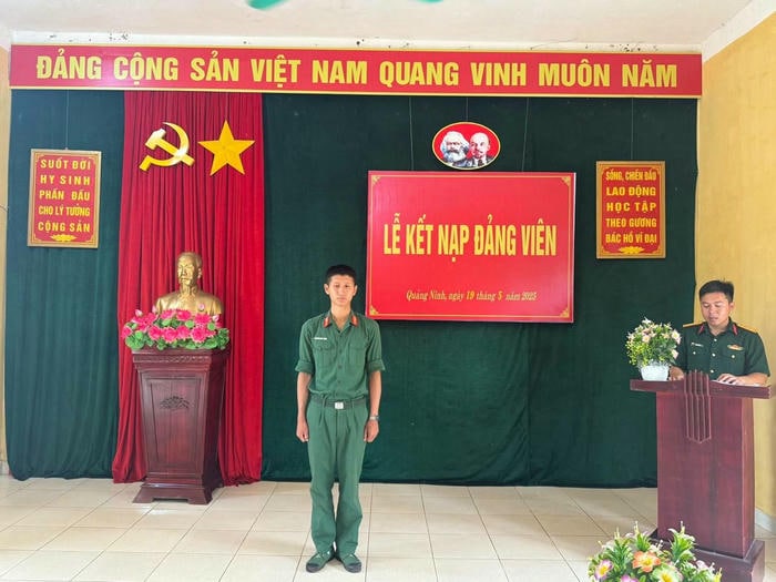 trang trí lễ kết nạp đảng mới nhất cực ngầu