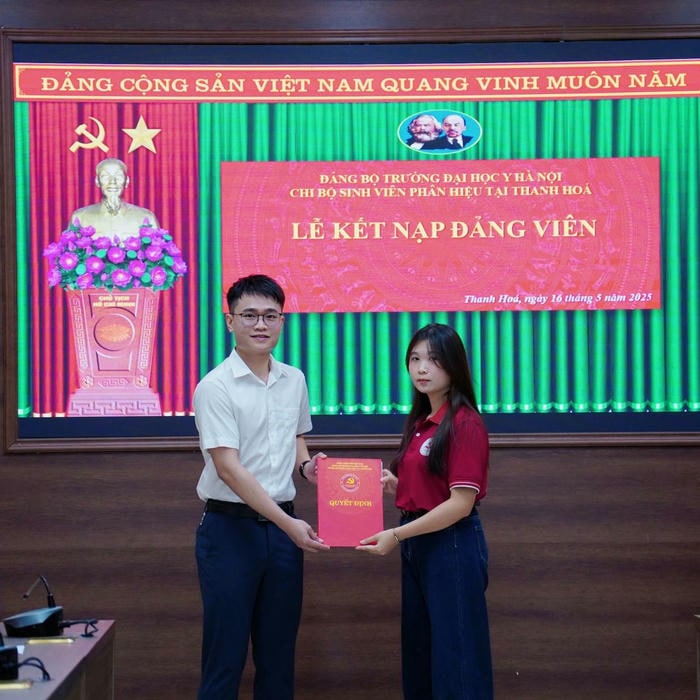 trang trí lễ kết nạp đảng mới nhất cực sáng tạo