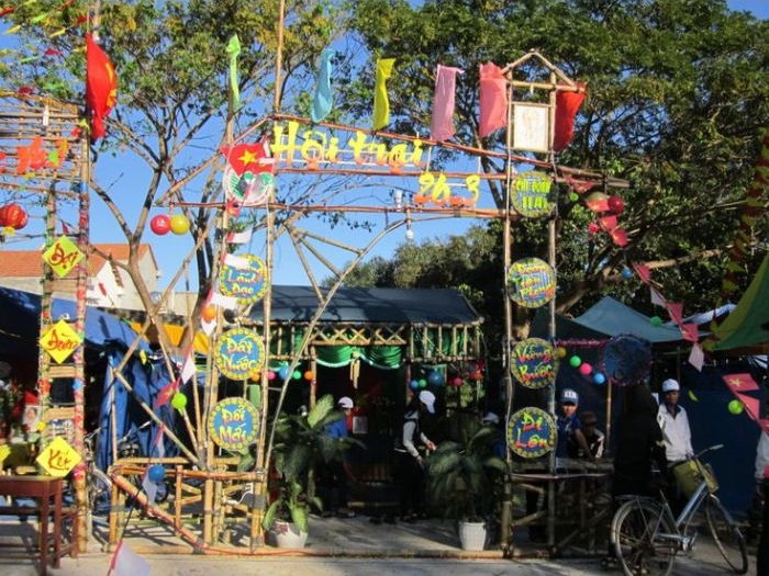 trang trí lều trại lớp 8 cực đẹp