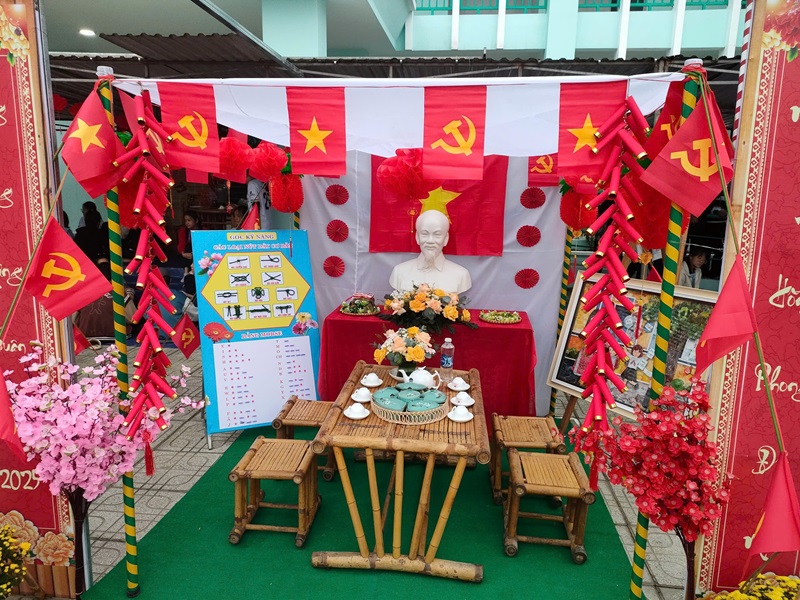 trang trí lều trại thôn xã
