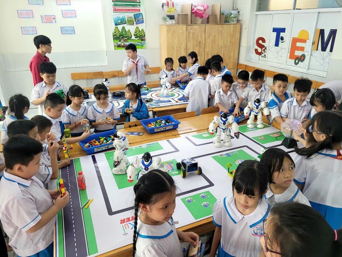 trang trí lớp học mầm non siêu dễ thương