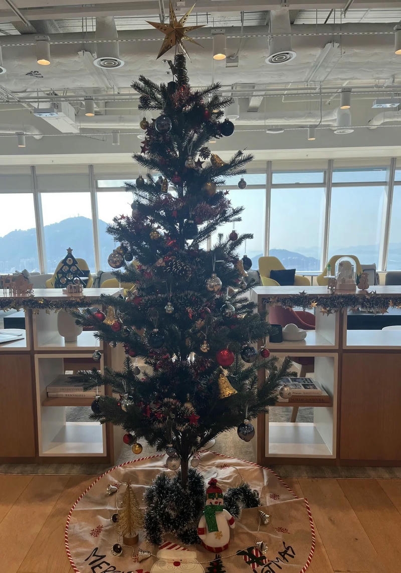 trang trí noel văn phòng cây thông
