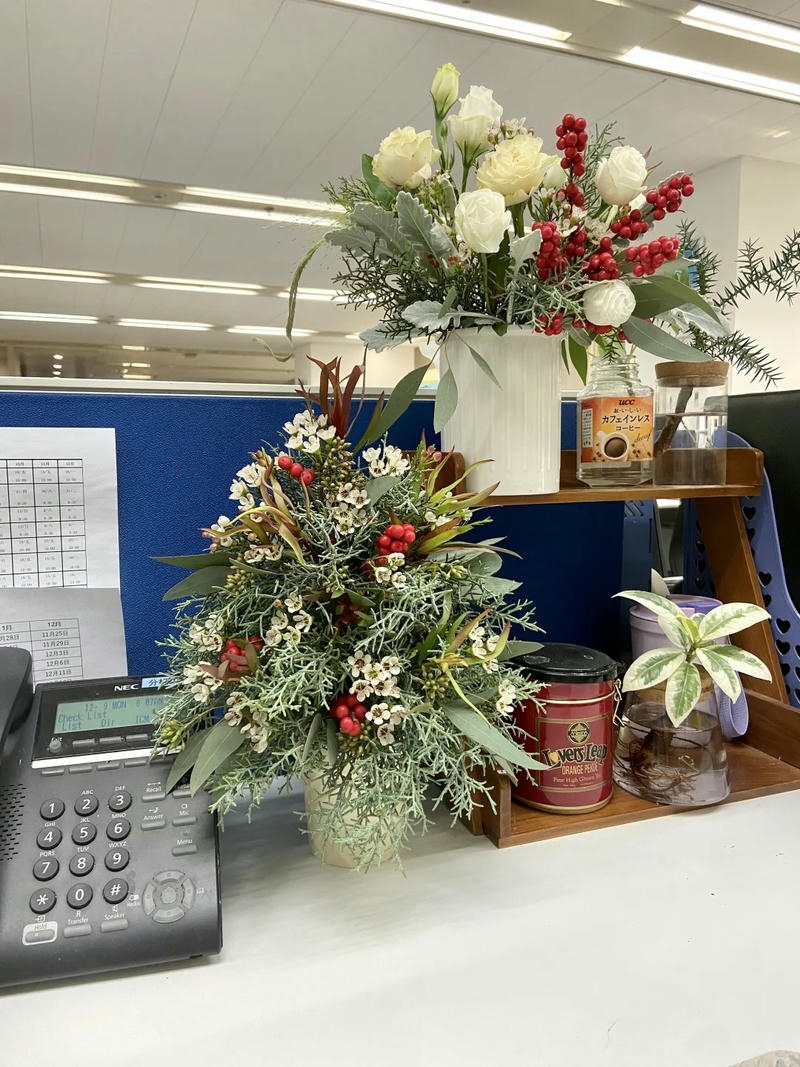 trang trí noel văn phòng trên bàn làm việc