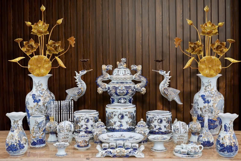 trang trí phòng thờ bằng xứ