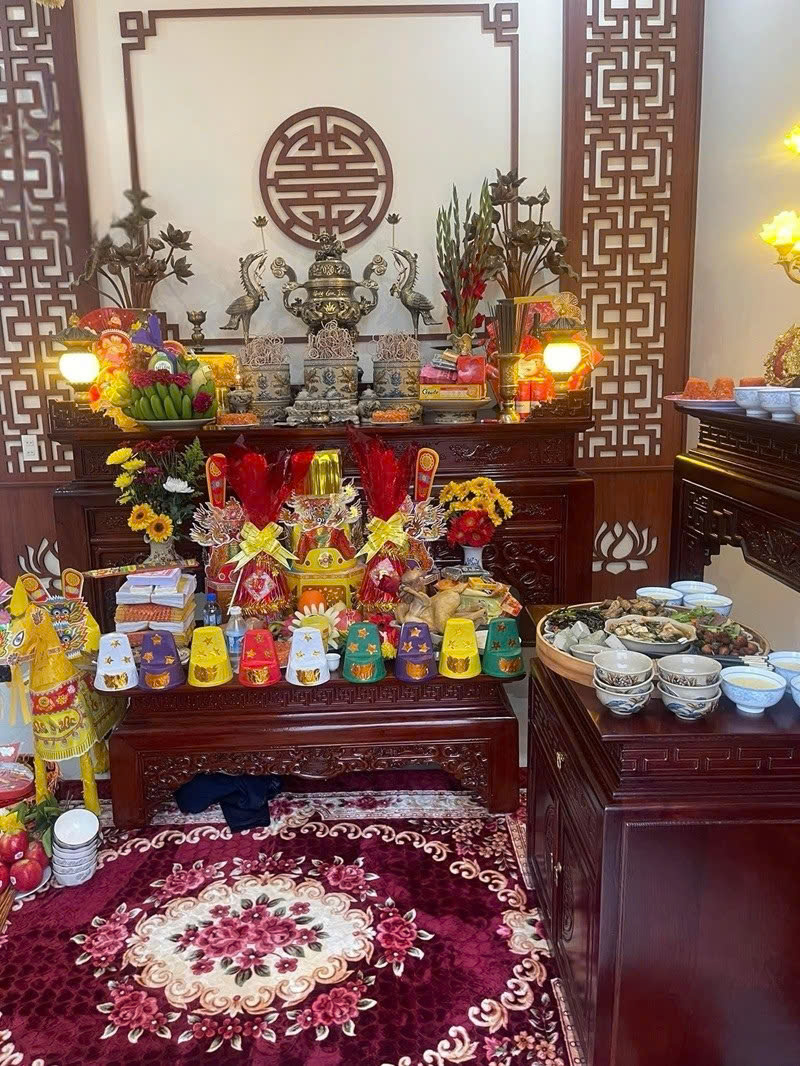 trang trí phòng thờ gọn