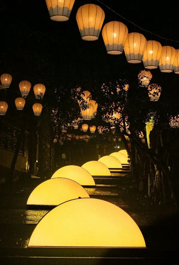 trang trí trung thu đèn vàng