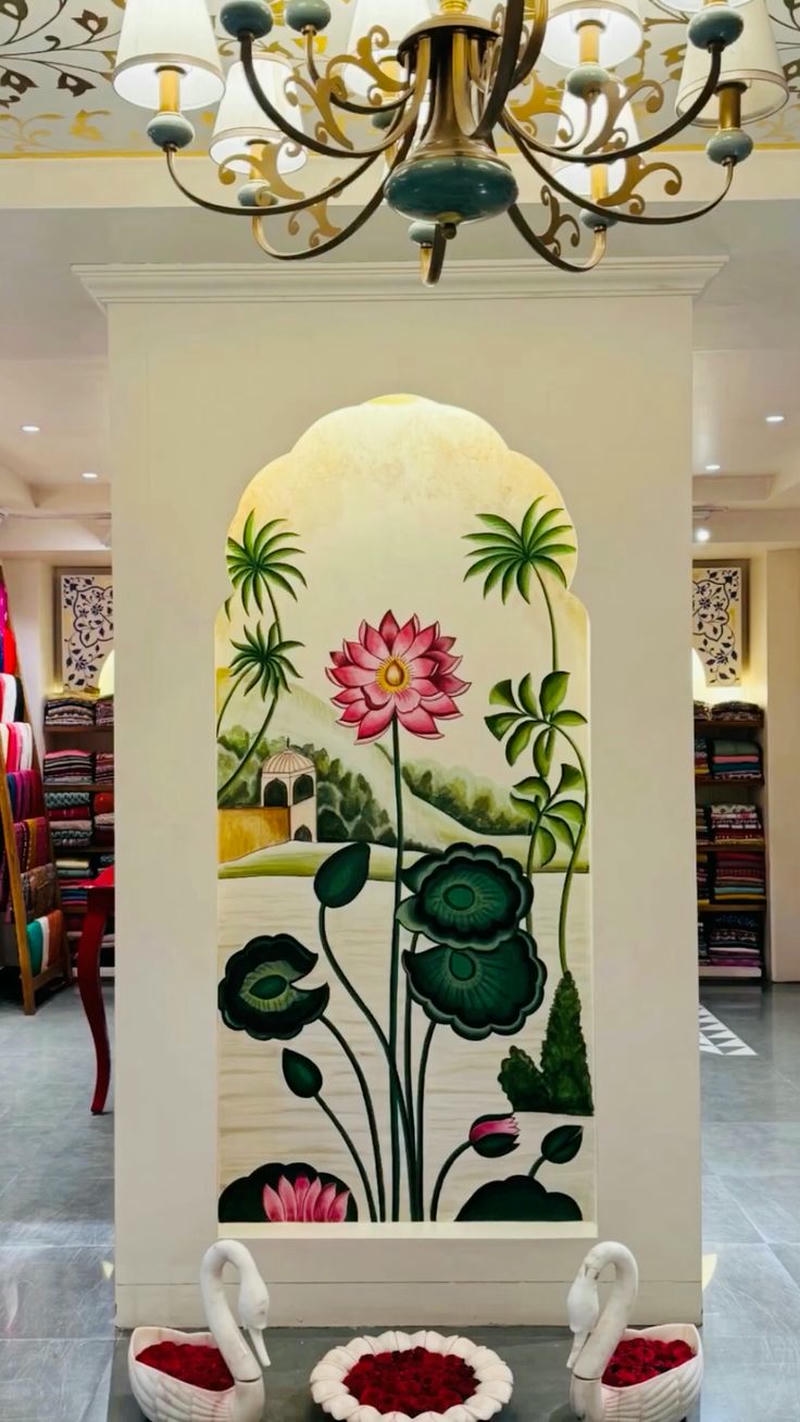 trang trí tường hoa sen