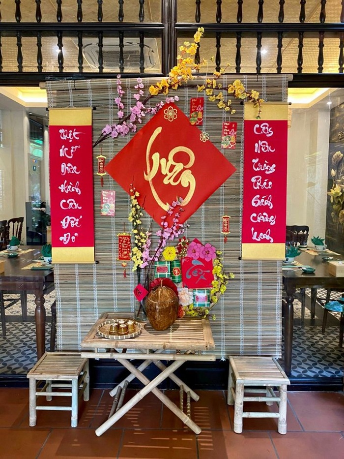 Trang trí mành tết quán nước