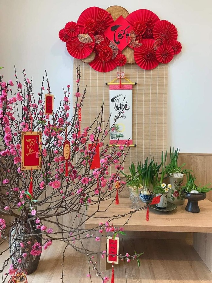 Trang trí mành tết trong nhà