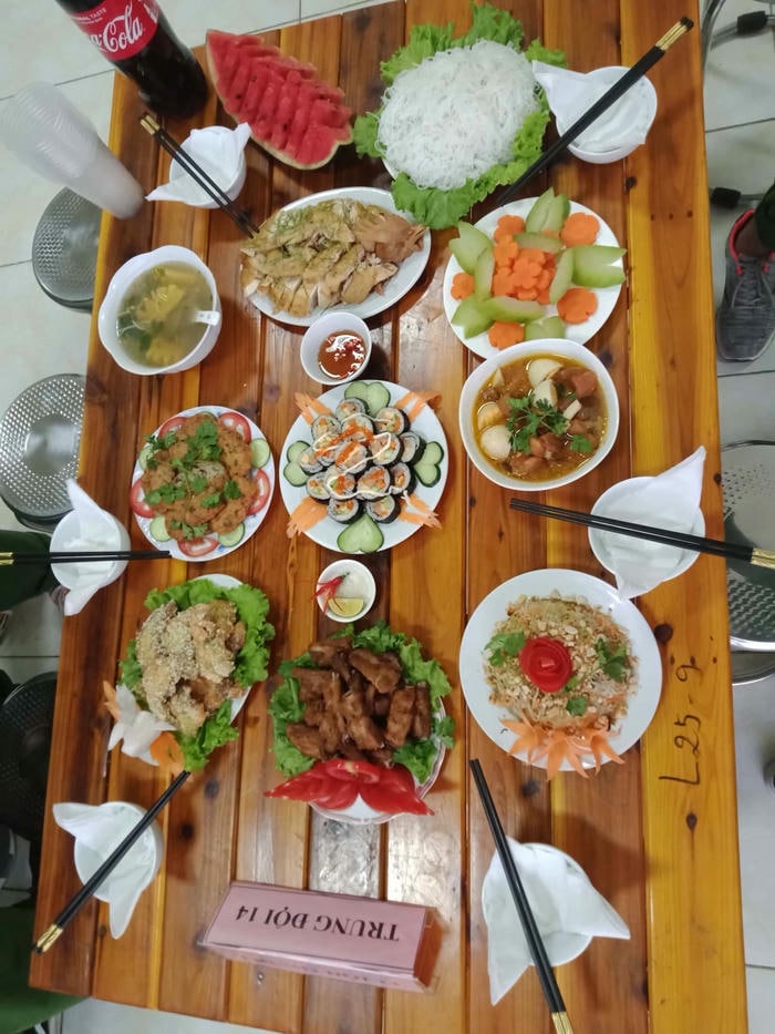 ảnh trang trí mâm cơm dự thi cực ngon