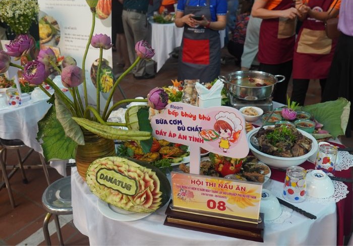 trang trí mâm cơm dự thi đẹp 4k