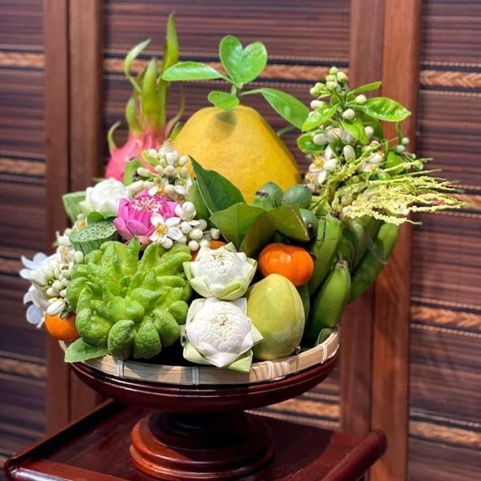 trang trí mâm ngũ giản đơn