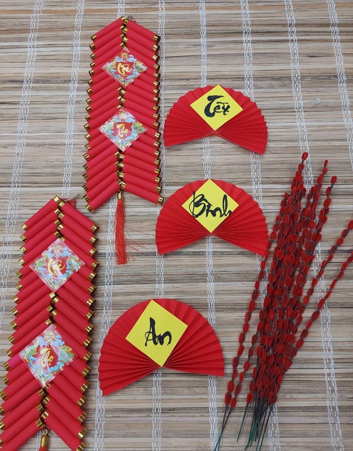 trang trí mành tết cực đơn giản