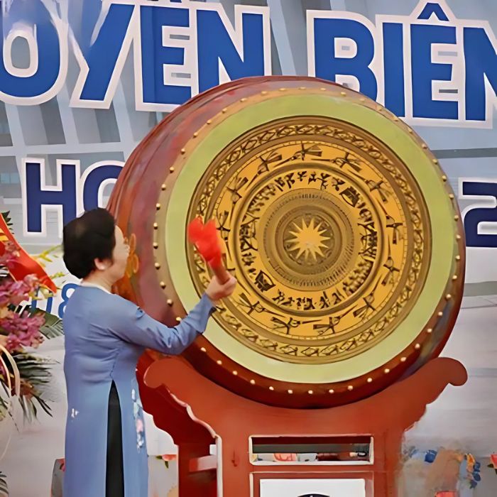 trang trí trống khai giảng đẹp