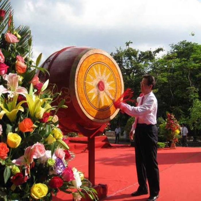 trang trí trống khai giảng