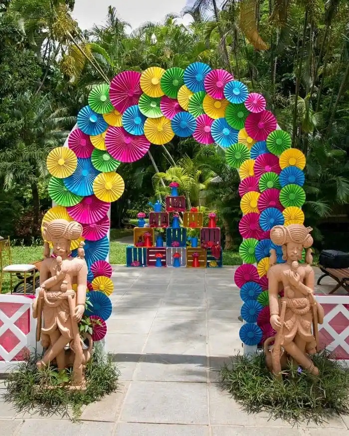 cổng trại chợ quê