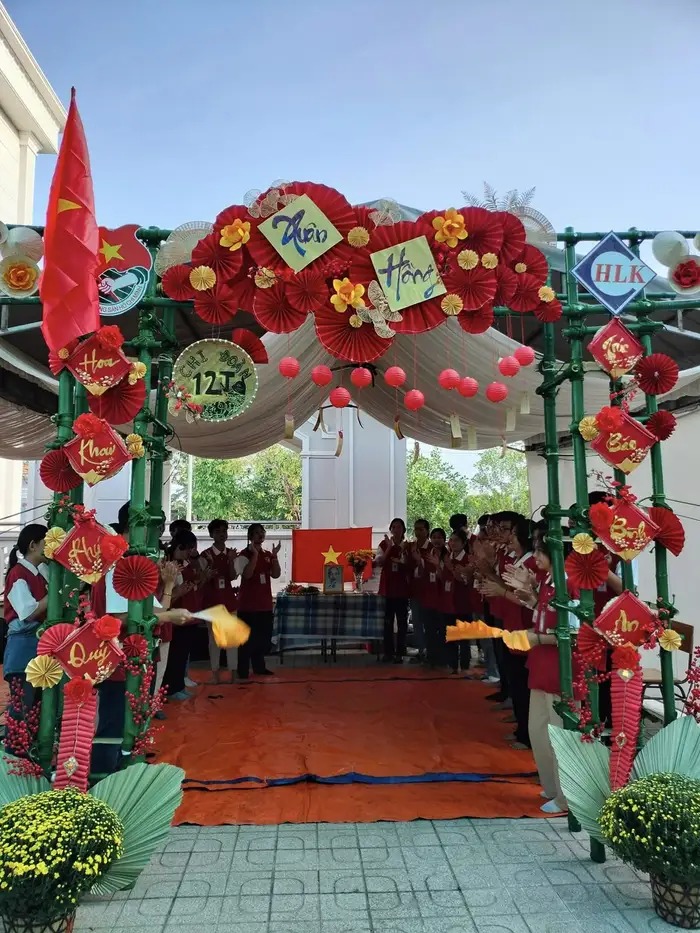 cổng trại tre